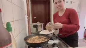 HEALTHY FOOD EGGPLANT AND CHICK PEAS