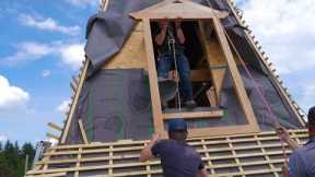 The last dormer window installed, revealing amazing the 360° view.