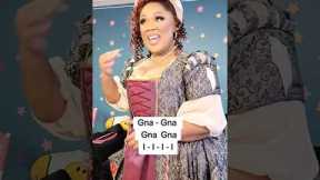 Learn Vocal Coach’s BROADWAY WARMUP!!!😲🎶🎭 #broadway #vocalcoach #warmup #viral #theater