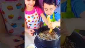Children make delicious healthy vegan oatmeal #shorts #cooking #viral #trending #kids #shortsfeeds